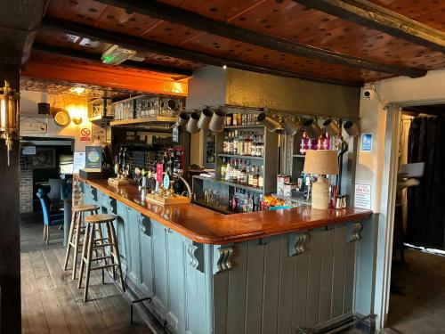 Fletching Street, Rose & Crown, Mayfield, TN20