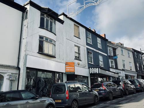 50-52 Fore Street, Kingsbridge, TQ7