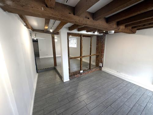 2 High Street, Hungerford, RG17