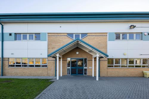 1 Embankment Way, Ringwood, BH24