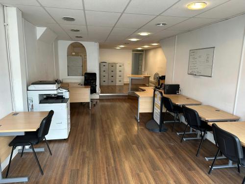 14 Commercial Road, Swindon, SN1