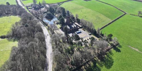 The Lakeside, Mansfield Road, Arnold, NG5