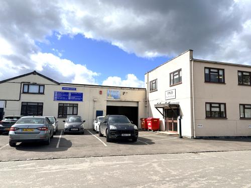 Unit 3 Fairview Works, Newtown Road, Henley-on-Thames, RG9