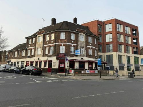 Red House, 299 Barking Road, Plaistow, London, E13