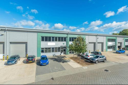 Unit 19, Uxbridge Trade Park, Cowley Mill Road, Uxbridge, UB8