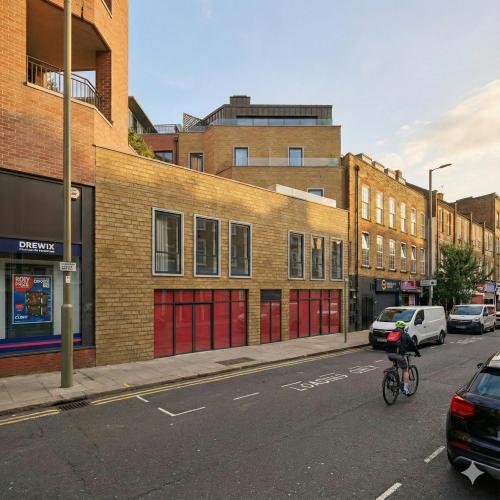 402 Finchley Road, Childs Hill, London, NW2