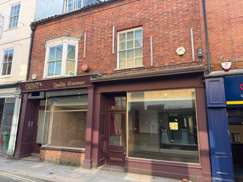 42 Stodman Street, Newark, NG24