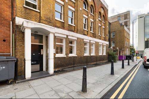 13-15 Dock Street, St Katherines & Wapping, London, E1
