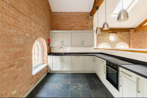 13-15 Dock Street, St Katherines & Wapping, London, E1