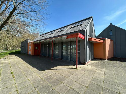 Barking Park Cafe, South Park Drive, Barking, IG11