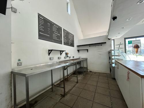 Barking Park Cafe, South Park Drive, Barking, IG11