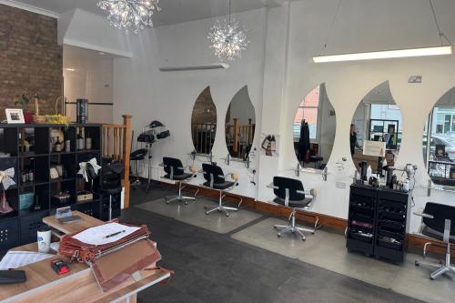 90 High Street, Crouch End, London, N8