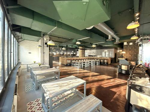 28 Westferry Circus, Canary Wharf, London, E14