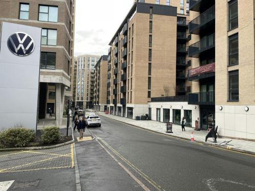 34 Capital Interchange Way, Brentford, TW8