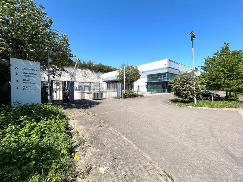 Unit 2, Dolphin Park, Dolphin Way, West Thurrock, RM19