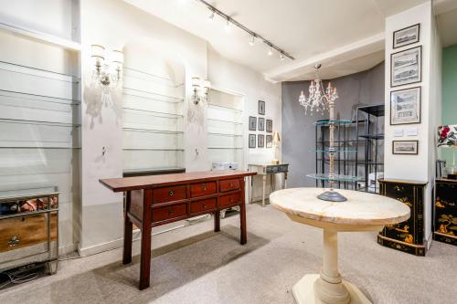 4 Artillery Passage, Spitalfields, London, E1