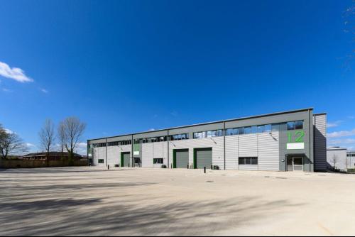 Unit 12, Klinger Industrial Park, Edgington Way, Sidcup, DA14