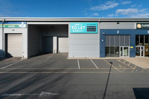 Unit 2, Western Road, Trade City Bracknell, Bracknell, RG12
