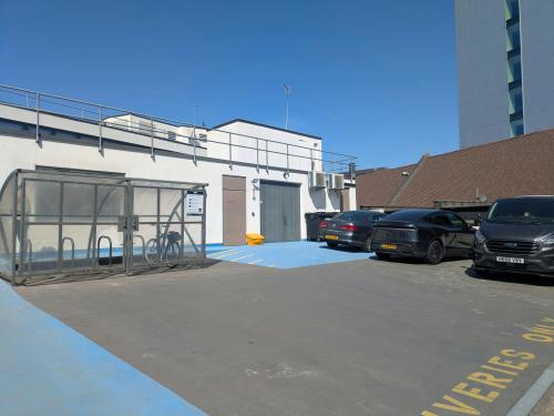Morris House, 34 Commercial Way, Woking, GU21