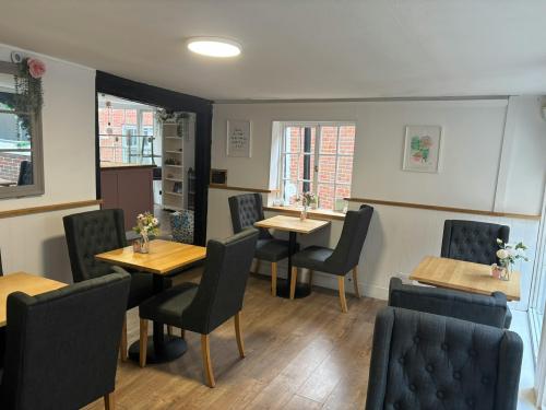 Curfew Yard, 2 Thames Street, Windsor, SL4
