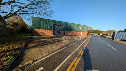 Unit 10, Carvers Industrial Estate, Southampton Road, Ringwood, BH24