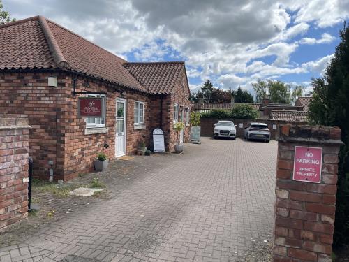 3 Saddlers Courtyard, Bawtry, Doncaster, DN10