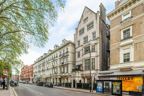 1A Palace Gate, South Kensington, London, W8