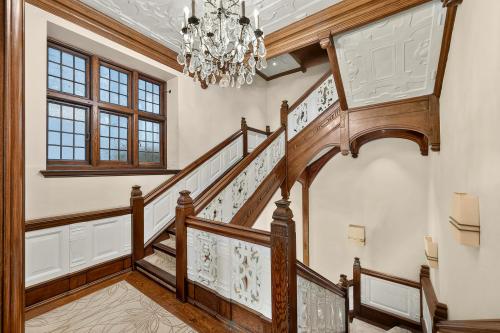 1A Palace Gate, South Kensington, London, W8