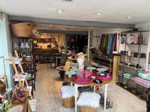 13 Market Square, Amersham, HP7