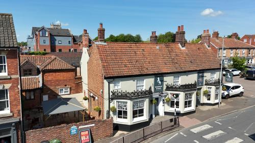 Rampant Horse, 3 Queens Road, Fakenham, NR21