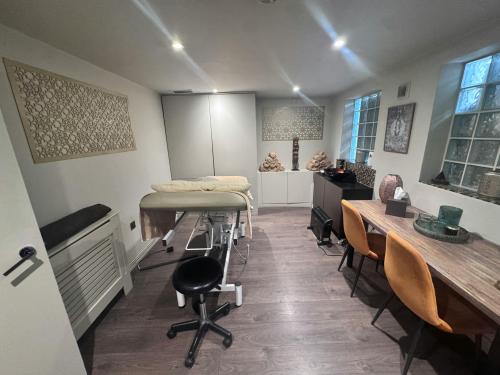 78 Haverstock Hill, Belsize Park, London, NW3