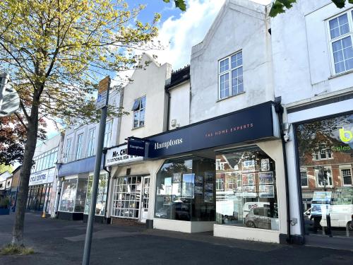 28 The Broadway, Haywards Heath, RH16