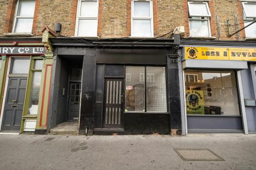 102 Portland Road, South Norwood, London, SE25