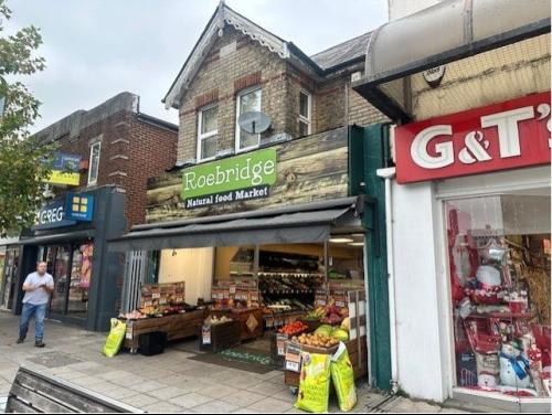 330 Ashley Road, Parkstone, Poole, BH14