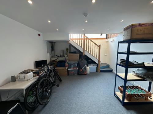 910 Christchurch Road, Boscombe, Bournemouth, BH7