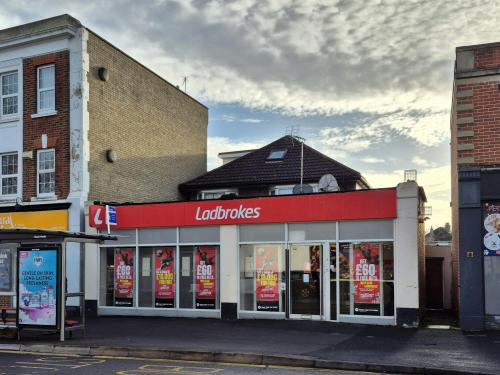 1093-1095 Christchurch Road, Boscombe East, Bournemouth, BH7