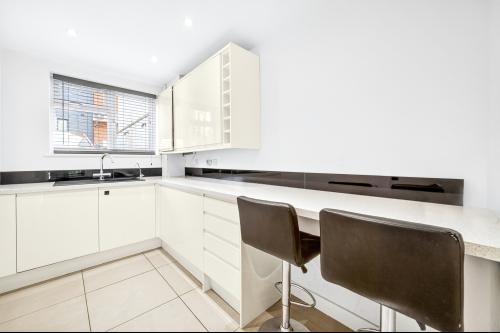 2 Kingston Hill, Kingston Upon Thames, KT2