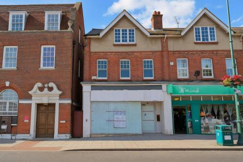 120 Station Road, New Milton, BH25