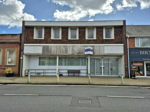 309 - 311 Lymington Road, Highcliffe, Christchurch, BH23