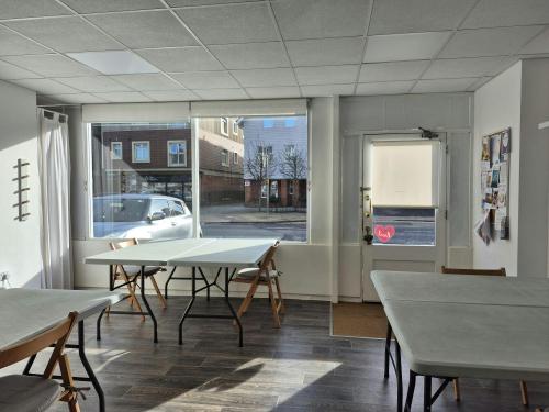 Unit 1, 416-418 Lymington Road, Highcliffe, Christchurch, BH23