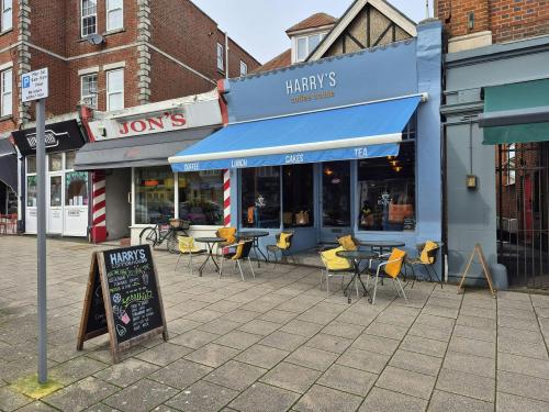 52A Southbourne Grove, Southbourne, Bournemouth, BH6