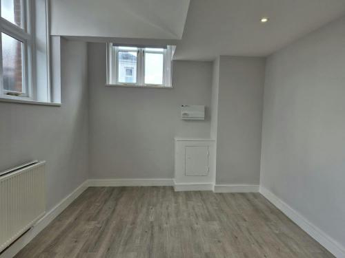 Suite 1 Chapel Studios, 14 Purewell, Christchurch, BH23