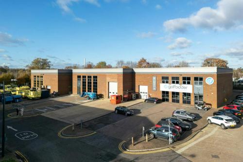 Unit 6, Barwell Business Park, Chessington, KT9