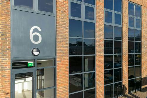 Unit 6, Barwell Business Park, Chessington, KT9