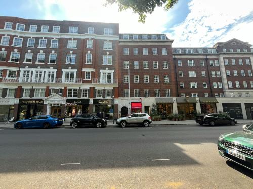 135 Fulham Road, South Kensington, London, SW3