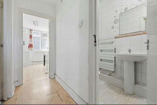 493 Cambridge Heath Road, Hackney, London, E2