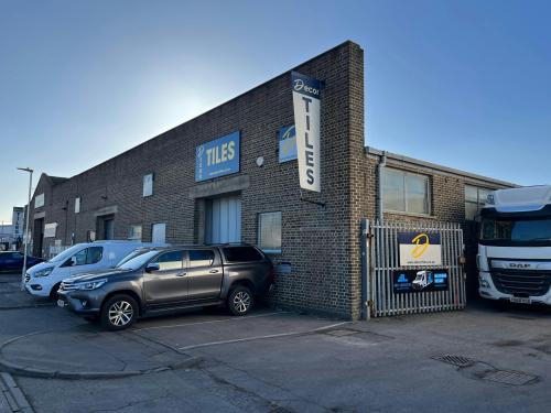 Unit 1, 14 Greycaine Road, Watford, WD24