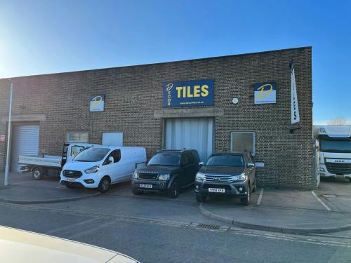 Unit 1, 14 Greycaine Road, Watford, WD24