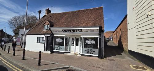 10 George Street, Hailsham, BN27