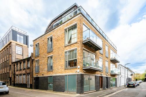 32 Gransden Avenue, London Fields, London, E8